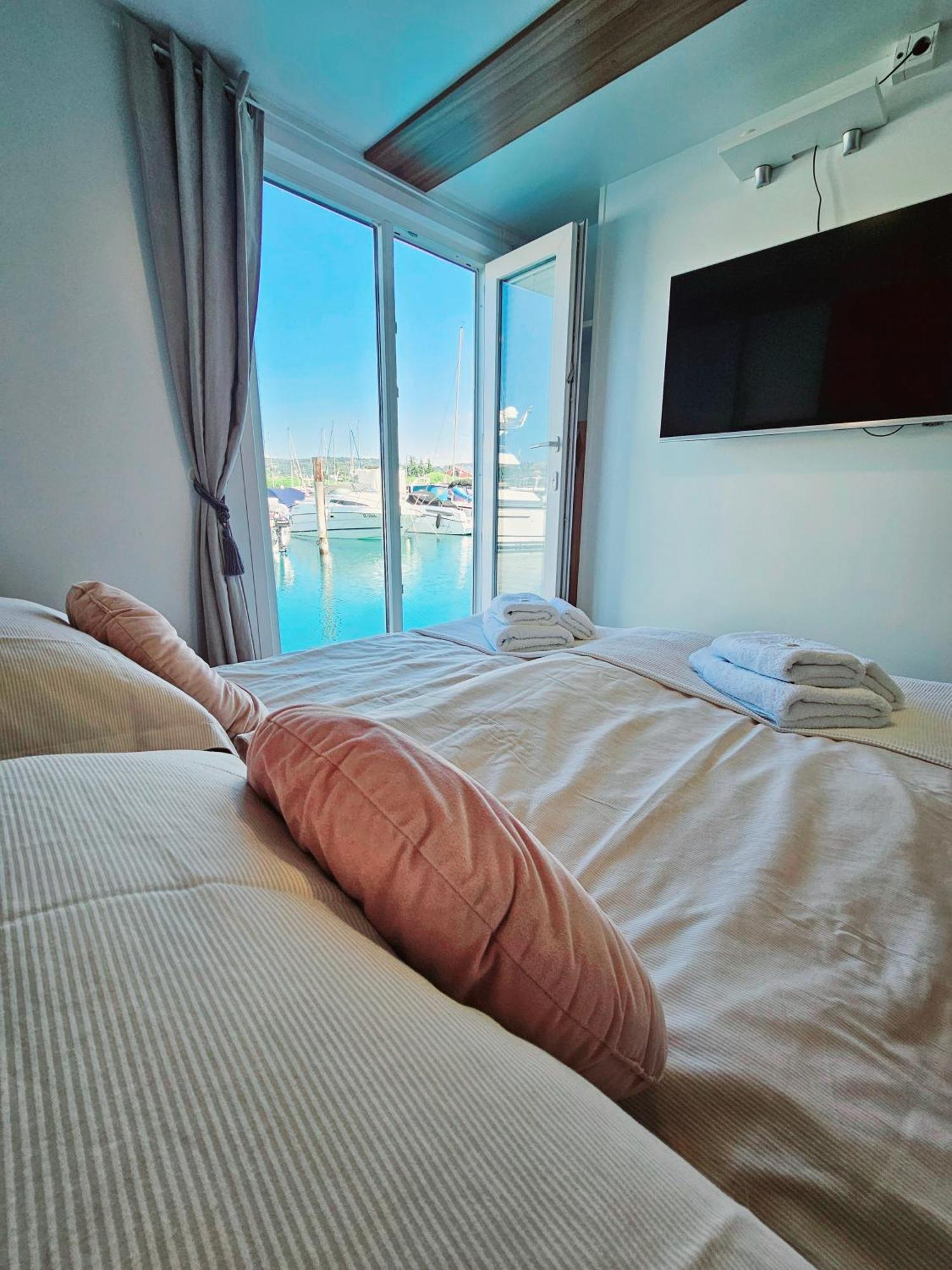 Floating Sea House - Vital Lux Portoroz Exterior photo
